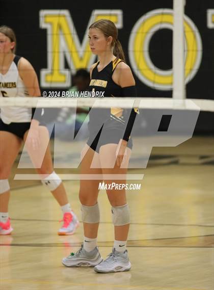 Thumbnail 2 in Oak Grove @ Kings Mountain (NCHSAA 3A Playoffs - 3rd Round) photogallery.