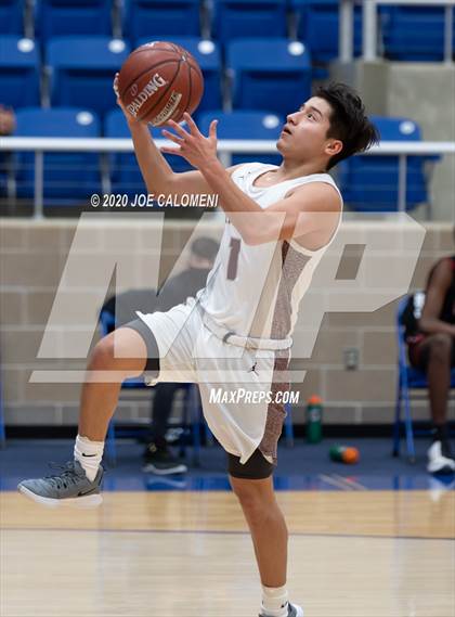 Thumbnail 2 in Marshall vs Churchill photogallery.