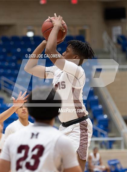 Thumbnail 1 in Marshall vs Churchill photogallery.