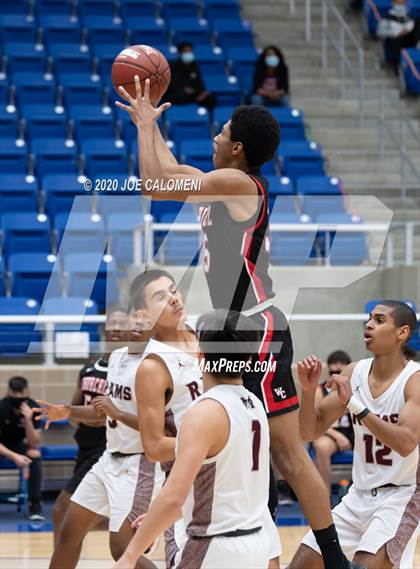 Thumbnail 2 in Marshall vs Churchill photogallery.