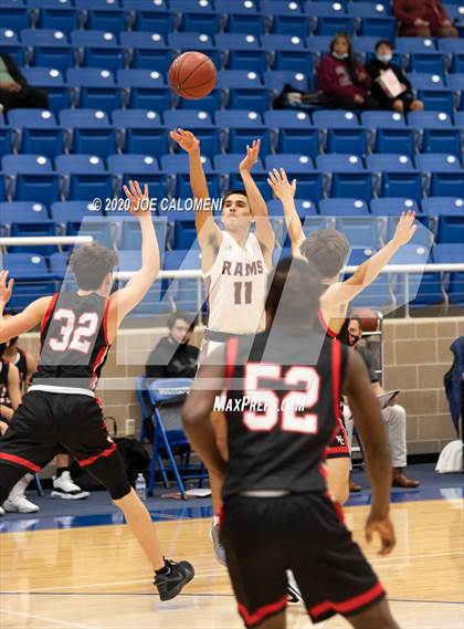Thumbnail 2 in Marshall vs Churchill photogallery.