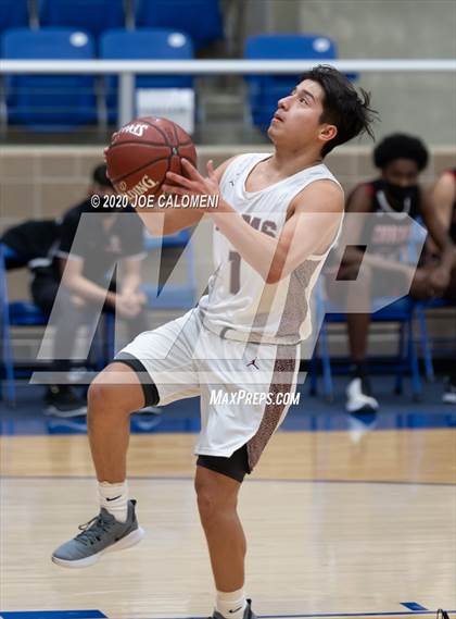Thumbnail 1 in Marshall vs Churchill photogallery.