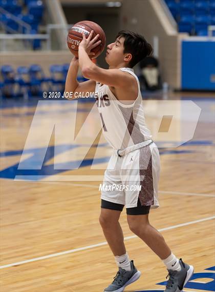 Thumbnail 2 in Marshall vs Churchill photogallery.