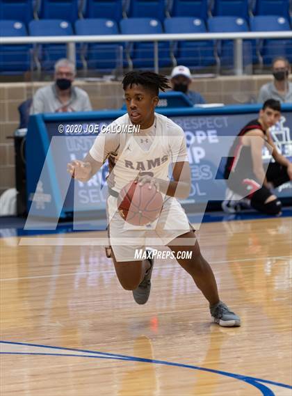Thumbnail 3 in Marshall vs Churchill photogallery.