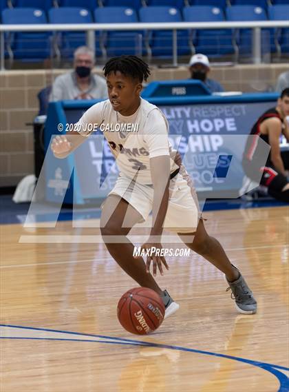 Thumbnail 2 in Marshall vs Churchill photogallery.