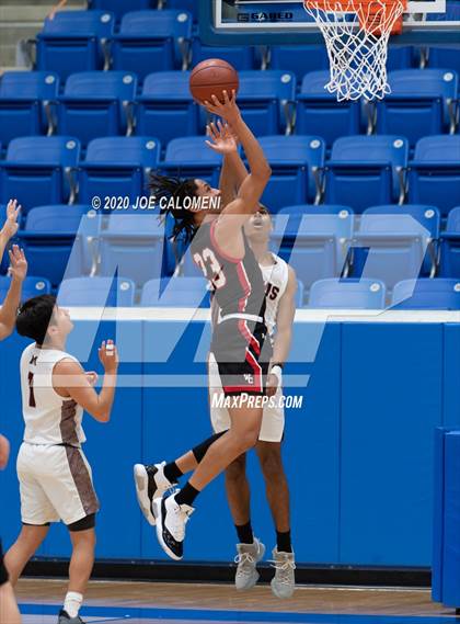 Thumbnail 3 in Marshall vs Churchill photogallery.