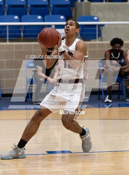 Thumbnail 2 in Marshall vs Churchill photogallery.