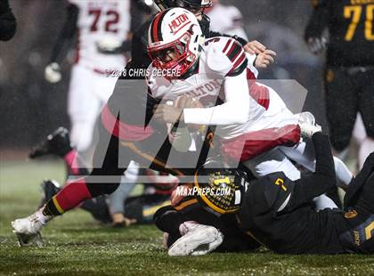 Thumbnail 1 in Hilton vs. McQuaid Jesuit (Section 5 Class AA Semifinal) photogallery.