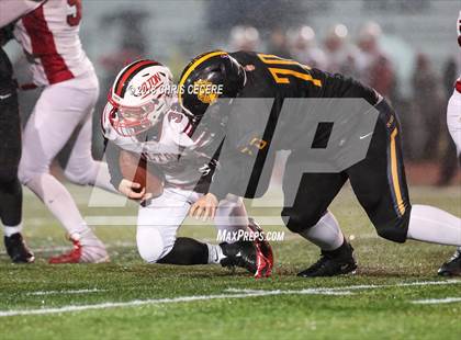 Thumbnail 2 in Hilton vs. McQuaid Jesuit (Section 5 Class AA Semifinal) photogallery.