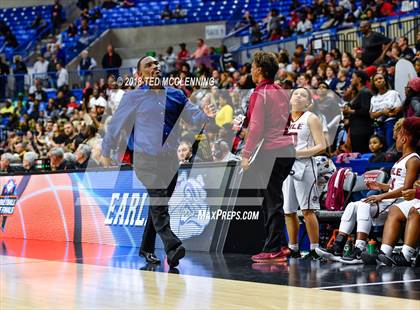 Thumbnail 2 in Earle vs. Quitman (AAA 2A Final) photogallery.