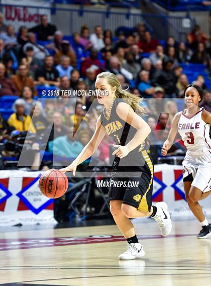 Thumbnail 3 in Earle vs. Quitman (AAA 2A Final) photogallery.