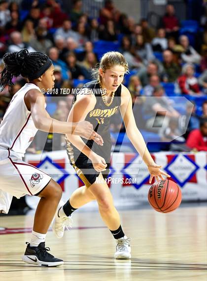 Thumbnail 2 in Earle vs. Quitman (AAA 2A Final) photogallery.