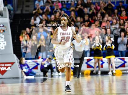 Thumbnail 3 in Earle vs. Quitman (AAA 2A Final) photogallery.