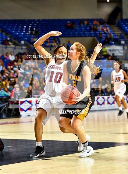 Thumbnail 2 in Earle vs. Quitman (AAA 2A Final) photogallery.