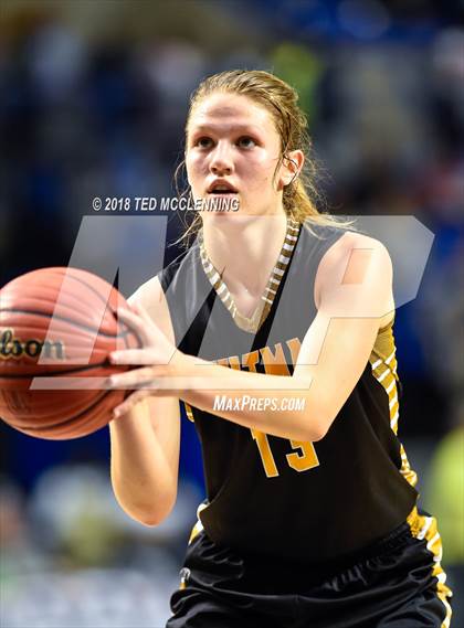 Thumbnail 2 in Earle vs. Quitman (AAA 2A Final) photogallery.