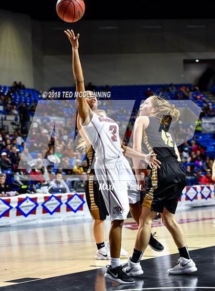 Thumbnail 3 in Earle vs. Quitman (AAA 2A Final) photogallery.