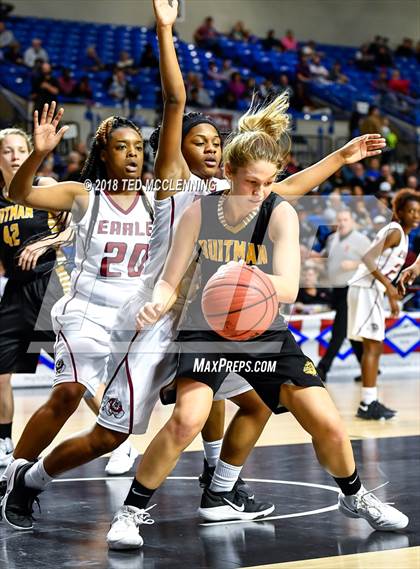 Thumbnail 2 in Earle vs. Quitman (AAA 2A Final) photogallery.