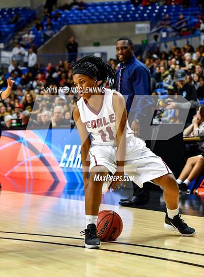 Thumbnail 2 in Earle vs. Quitman (AAA 2A Final) photogallery.