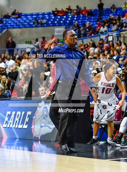 Thumbnail 3 in Earle vs. Quitman (AAA 2A Final) photogallery.