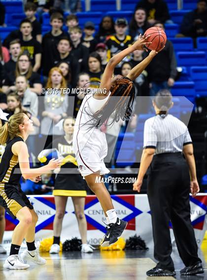 Thumbnail 2 in Earle vs. Quitman (AAA 2A Final) photogallery.