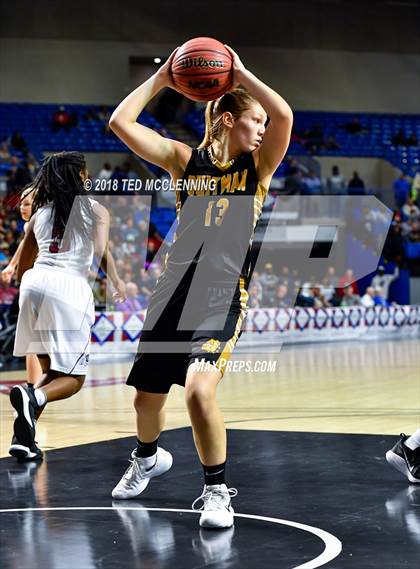 Thumbnail 1 in Earle vs. Quitman (AAA 2A Final) photogallery.