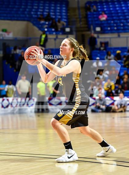 Thumbnail 2 in Earle vs. Quitman (AAA 2A Final) photogallery.