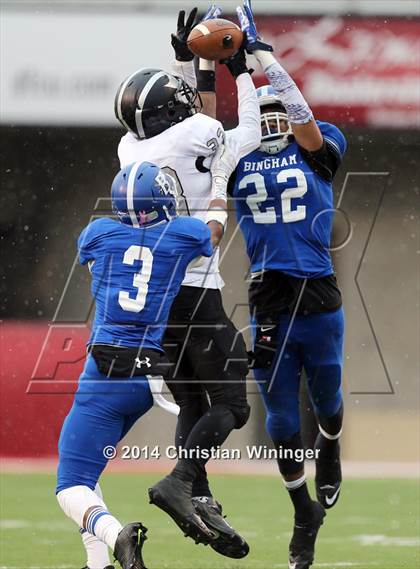 Thumbnail 3 in Bingham vs Riverton (UHSAA 5A Semifinal) photogallery.