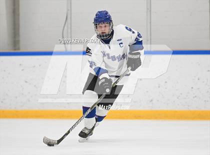 Thumbnail 2 in Staples @ Southington/Coginchaug/Westbrook photogallery.
