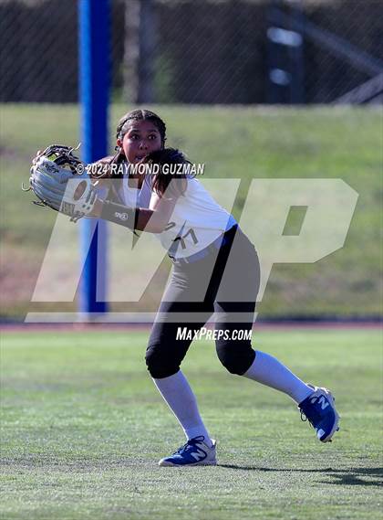 Thumbnail 1 in Nipomo vs. Avenal- CIF CS- D6 Championship photogallery.