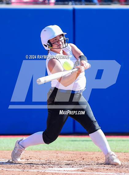 Thumbnail 2 in Nipomo vs. Avenal- CIF CS- D6 Championship photogallery.
