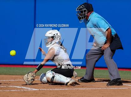 Thumbnail 1 in Nipomo vs. Avenal- CIF CS- D6 Championship photogallery.