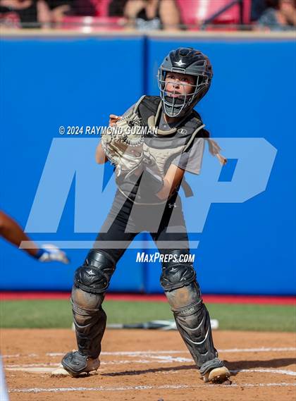Thumbnail 2 in Nipomo vs. Avenal- CIF CS- D6 Championship photogallery.