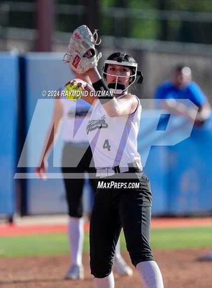 Thumbnail 3 in Nipomo vs. Avenal- CIF CS- D6 Championship photogallery.