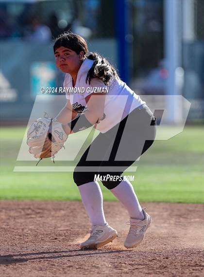 Thumbnail 2 in Nipomo vs. Avenal- CIF CS- D6 Championship photogallery.