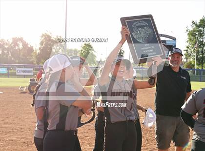 Thumbnail 2 in Nipomo vs. Avenal- CIF CS- D6 Championship photogallery.