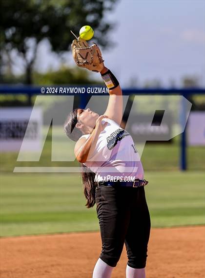 Thumbnail 3 in Nipomo vs. Avenal- CIF CS- D6 Championship photogallery.