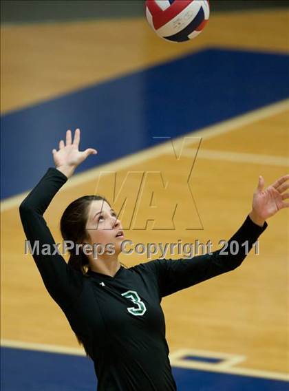 Thumbnail 1 in Carroll vs Plano East (5A Region 1 Bi-District) photogallery.