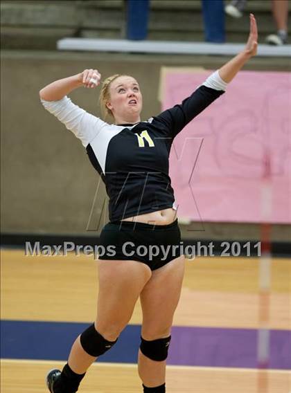 Thumbnail 3 in Carroll vs Plano East (5A Region 1 Bi-District) photogallery.