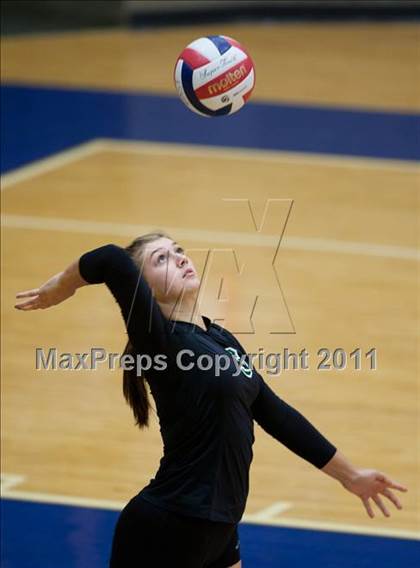 Thumbnail 1 in Carroll vs Plano East (5A Region 1 Bi-District) photogallery.