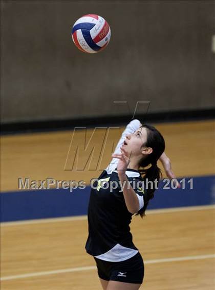 Thumbnail 3 in Carroll vs Plano East (5A Region 1 Bi-District) photogallery.