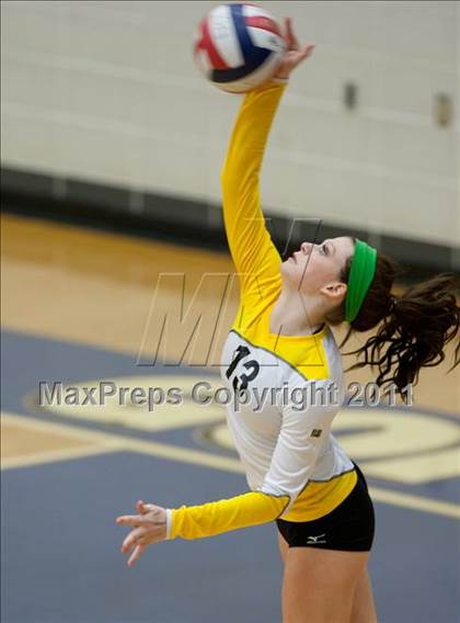 Thumbnail 1 in Carroll vs Plano East (5A Region 1 Bi-District) photogallery.
