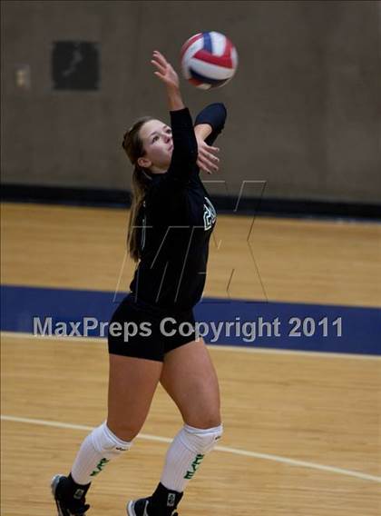 Thumbnail 3 in Carroll vs Plano East (5A Region 1 Bi-District) photogallery.