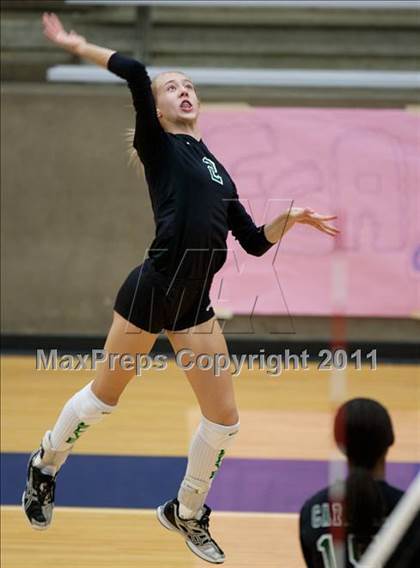 Thumbnail 3 in Carroll vs Plano East (5A Region 1 Bi-District) photogallery.
