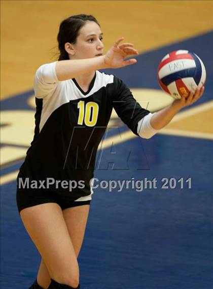 Thumbnail 2 in Carroll vs Plano East (5A Region 1 Bi-District) photogallery.