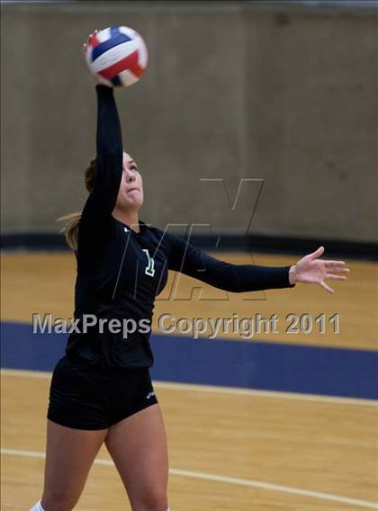 Thumbnail 2 in Carroll vs Plano East (5A Region 1 Bi-District) photogallery.