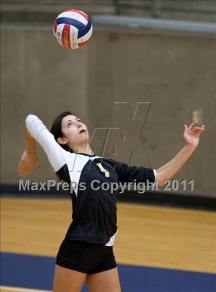 Thumbnail 2 in Carroll vs Plano East (5A Region 1 Bi-District) photogallery.