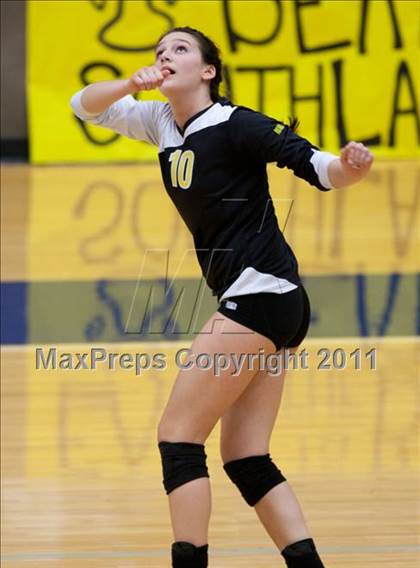 Thumbnail 2 in Carroll vs Plano East (5A Region 1 Bi-District) photogallery.