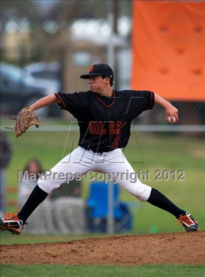 Thumbnail 3 in Narbonne vs. Huntington Beach  photogallery.