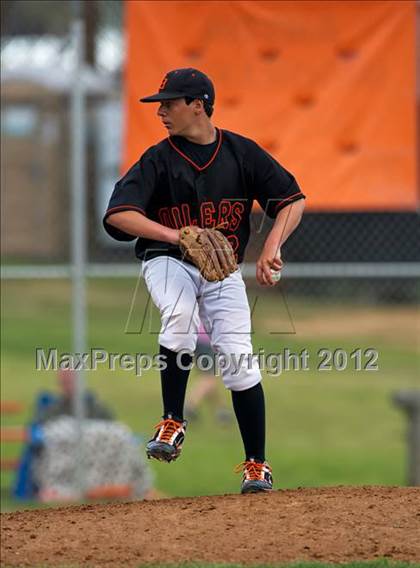 Thumbnail 1 in Narbonne vs. Huntington Beach  photogallery.