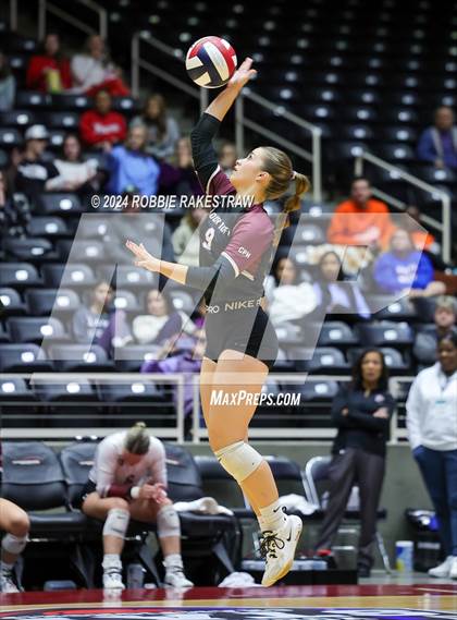 Thumbnail 3 in McKinney North vs. Flour Bluff (UIL 5A Volleyball Division I Final) photogallery.